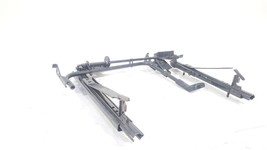 Front Right Seat Track OEM 1986 SAAB 900 - $1,419.71 MXN