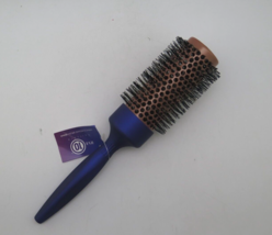 It&#39;s a 10 Miracle Round Brush 42mm - $16.95