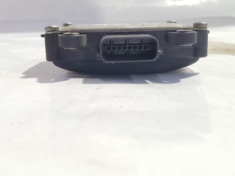 2018 Maserati Levante OEM Right Blind Spot Monitoring Radar  Item image 7
