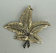 Vintage 800 Silver Goldtone Leaf Brooch – Filigree Marcasite – Marked - $552.67 MXN