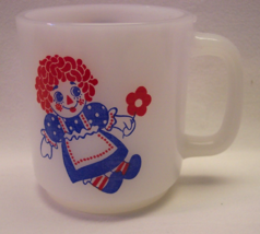 VINTAGE RAGGEDY ANN and ANDY MILK GLASS MUG CUP - $16.34