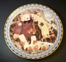 Teddy Tompkins plate Harvest of Fun & Friendship Autumn Fall Enesco 1997 8.25" - $12.59