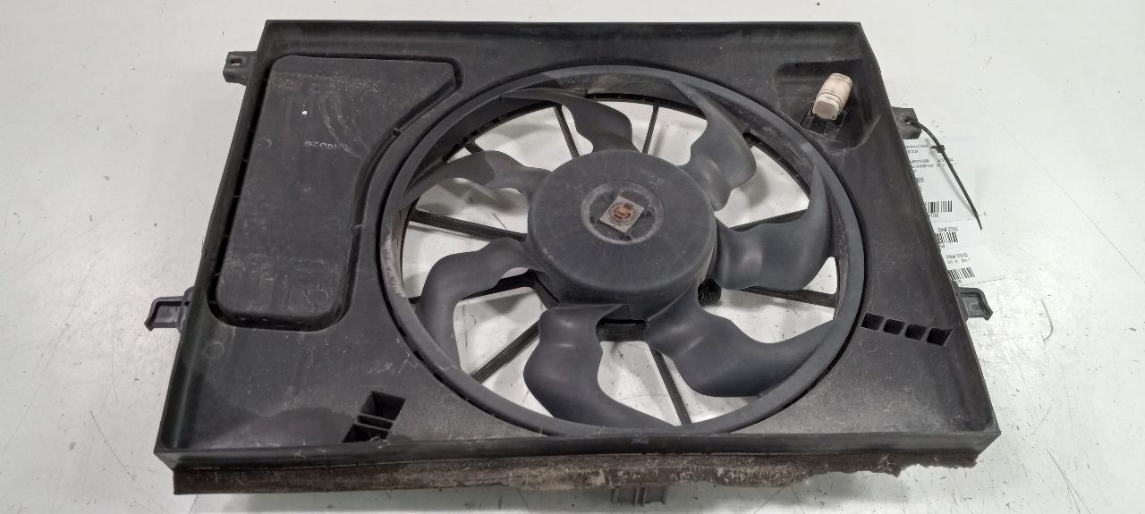 Radiator Cooling Fan Motor Fan Fits 12-13 SOUL  - $99.94