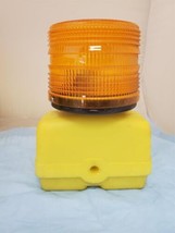 Used Federal Signal Battery Powered Strobe Warning Light Amber BPL26ST - $14.85