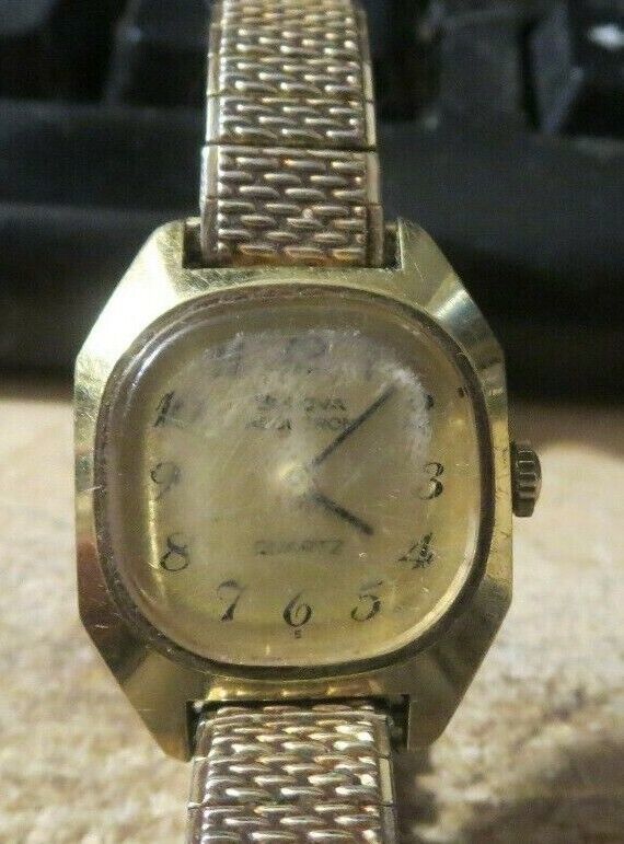 Vintage quartz Bulova Accutron women's watch - $11.29