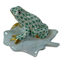 Herend Green Fishnet Pattern Tree Frog Figure on a Lily pad 1.75” Lilypa... - £170.41 GBP