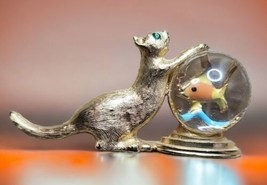 VTG Gold Crown Jelly Belly Kitty Cat Beside the Goldfish Fish Bowl Brooch 2.25&quot; - £36.00 GBP