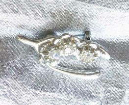Elegant Crystal Rhinestone Silver-tone Wishbone Brooch 1950s vintage 1 1/4&quot; - £9.81 GBP