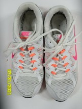 Women&#39;s Nike Shoes Sneaker Tennis Dual Fusion Size 9 White - £23.56 GBP
