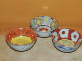 Three Hand Painted Sake Saki Cups marked Made in Occupied Japan - £13.54 GBP