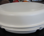 Vintage Tupperware 2-Piece Serving Center Divided Tray 1665~1666 Light A... - £19.56 GBP