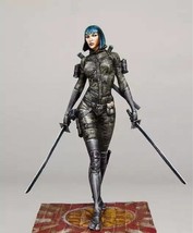 1/24 Resin Model Kit Beautiful Girl Woman with Swords Unpainted - £20.35 GBP