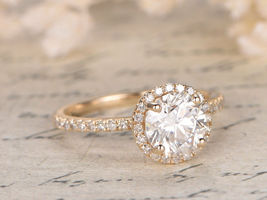 1.38Ct Round Cut Diamond 14k Yellow Gold Finish Halo Style Women Engagement Ring - £61.03 GBP