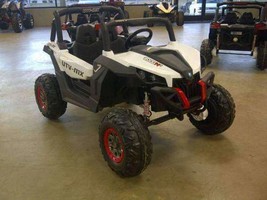 NEW ELECTRIC TODDLER MINI MAVERICK 4X4 UTV W/MP4 SCREEN - MANUAL DRIVE O... - $20,659.33 MXN