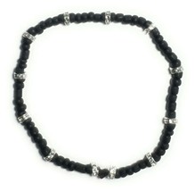 Black Glass Bead Stretchy Anklet with Silver Alloy Spacers and Heart - €7,47 EUR