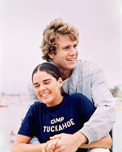 Love Story Ryan O'Neal Ali Macgraw Camp Tuckahoe t-shirt on Beach 16x20 Canvas - $69.99