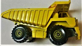 Hot Wheels Caterpillar Yellow Dump Truck Malaysia 1979 - $6.10 CAD