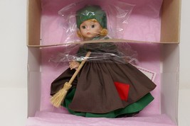 Madame Alexander Miniature Showcase Poor Cinderella 8&quot; Doll #498 - £34.75 GBP