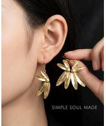 Brass Gold Daisy Flower Drop Earrings Handmade Petal Dangle Hook Boho Gi... - $50.00