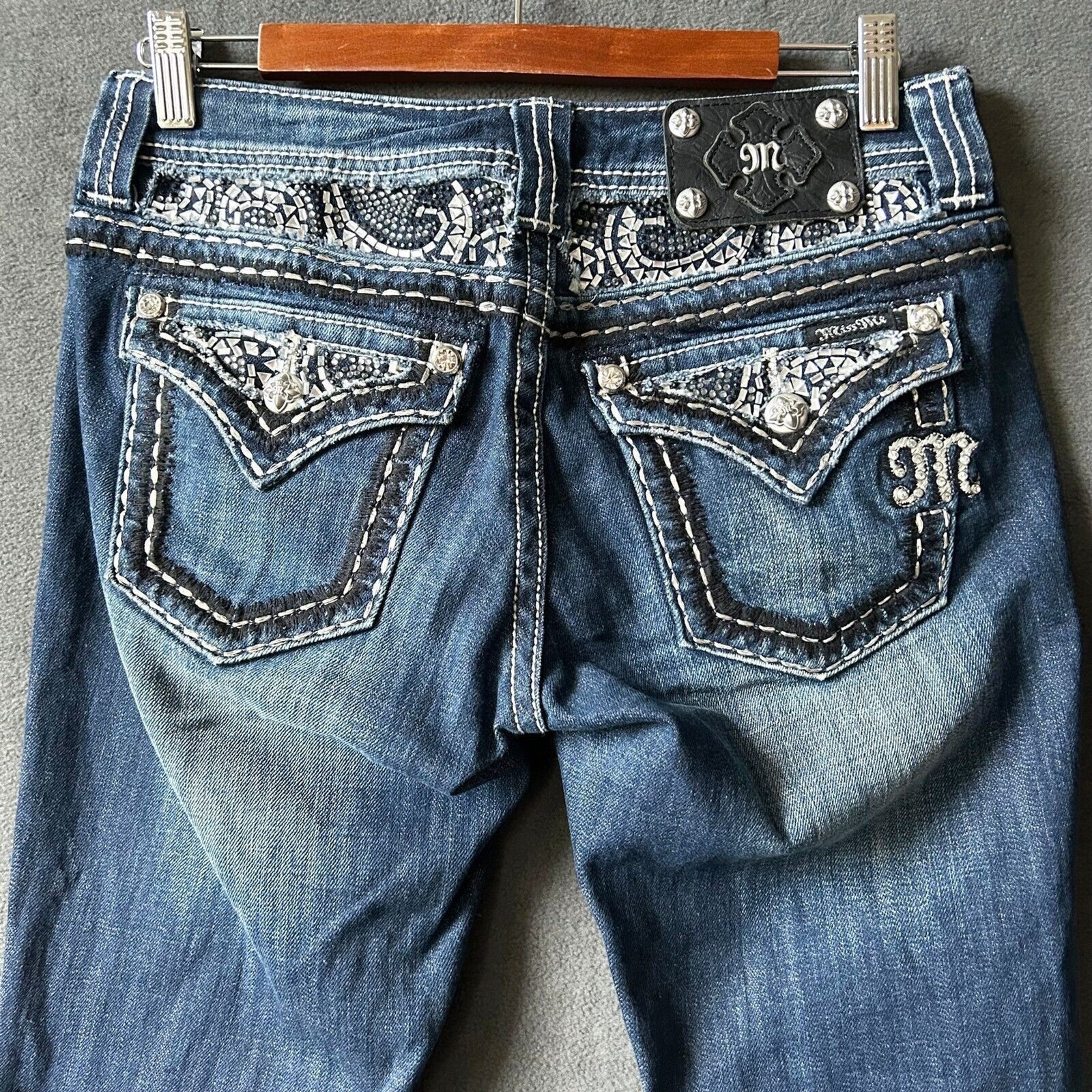 Miss Me Easy Boot Jeans Women’s Size 26 Blue Denim JE5733EL Embellished Pockets Item image 3