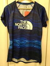 North Face Women&#39;s Short Sleeve Graphic Reaxion V Neck T Shirt Aztec Blu... - $23.73