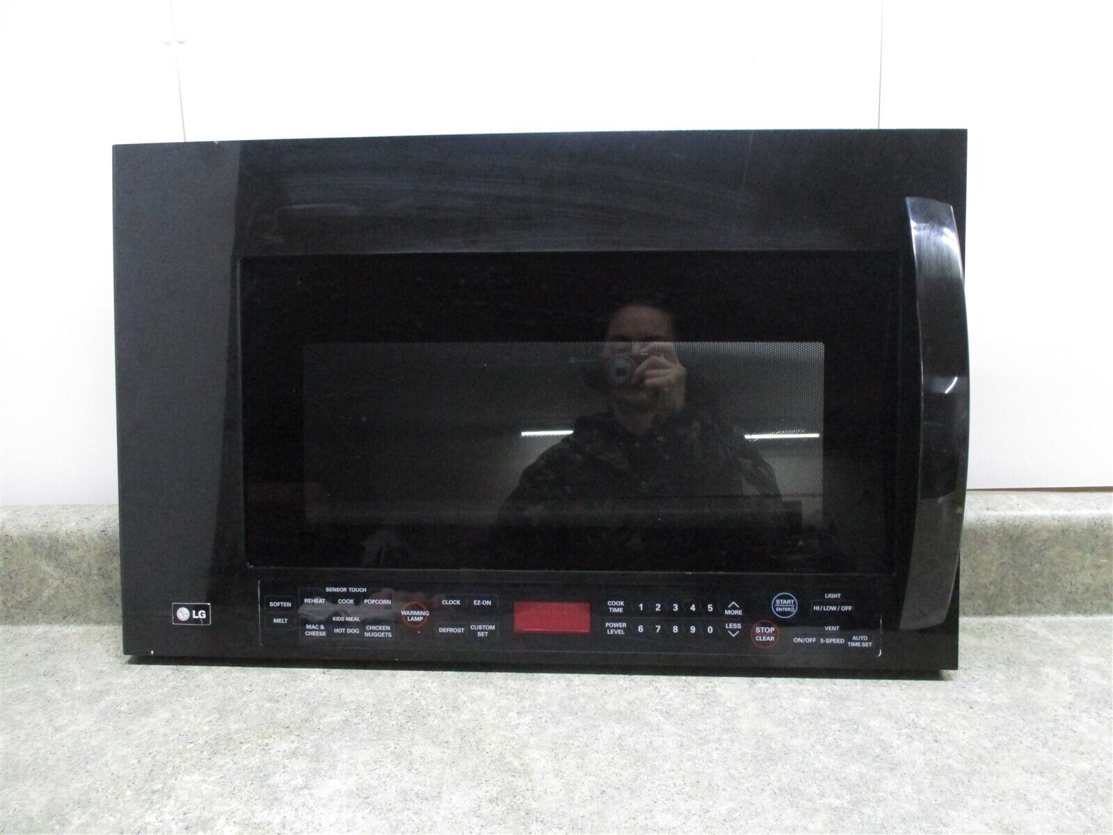 LG MICROWAVE DOOR PART ADC37132508 Cooking Appliance Parts