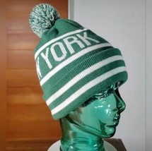 New York Beanie Knit Snow Hat Green Jets Football Pompom Lucky NYC One Size - $13.72