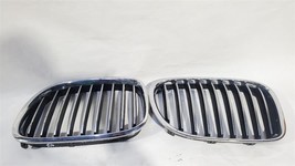 Pair of Grilles Very Nice OEM 2013 2014 2015 BMW 750I 740I 760I - $118.79