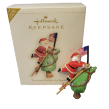 Hallmark Keepsake 2006 &quot;Stars And Stripes For Santa&quot; Christmas Ornament Flag Box - £4.72 GBP