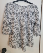 Womens M Croft &amp; Barrow White with Black Floral Print Shirt Top Blouse - £15.00 GBP