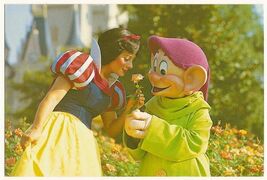 Vintage WALT DISNEY WORLD Postcard Magic Kingdom Snow white 4x6 wdw 1161... - $4.90