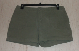 Excellent Womens Gap Olive Drab Green Shorts Size 12 - £19.82 GBP