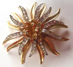 Vintage Signed CORO Layered Sunburst Clear Rhinestone Flower Brooch - £27.76 GBP