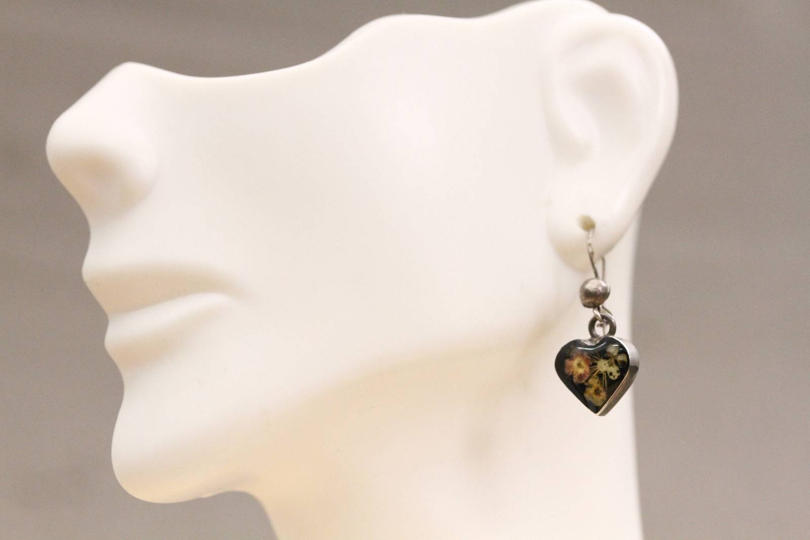 Vintage Fine Jewelry 925 Sterling Silver &quot;Love Remains&quot; Dried Flowers Pe... - $20.99