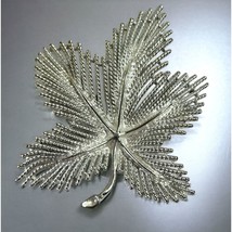 Vintage Sarah Coventry Maple Leaf Brooch Silver Tone Filagree Pin - $21.89