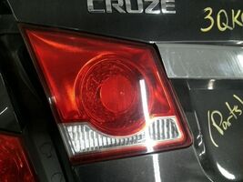 Driver Tail Light VIN P 4th Digit Limited Lid Mounted Fits 11-16 CRUZE 1... - $1,022.48 MXN