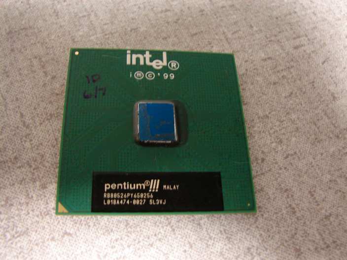 Intel Pentium III 650 MHz Socket 370 CPU Processor SL3VJ - $12.87