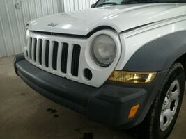 Passenger Right Front Spindle/Knuckle Fits 02-07 LIBERTY 104874243SPINDL... - $50.49