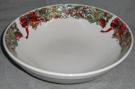 The Cellar Holiday Wreath Pattern Serving/Vegetable Bowl Christmas - Holiday - $17.81