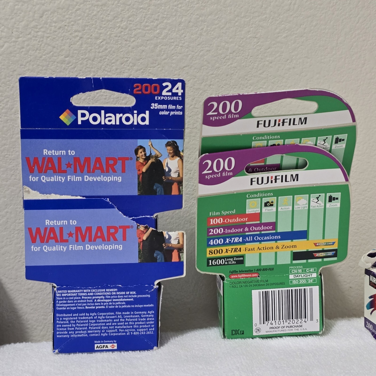 Large Lot of 11 rolls Fujifilm Polaroid Kodak 35 mm film - EXPIRED Item image 6