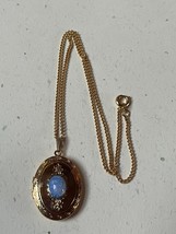 Vintage Goldtone Chain w Etched Oval Locket w Faux Oval Pearl Cab Pendant Neckla - £11.93 GBP