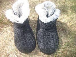 women&#39;s slippers memory dear foams size 7-8 furry ankle high nwot  - £17.55 GBP