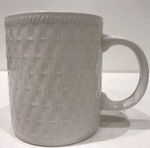 Oneida Wicker Set of 4 Mugs/Cups ( Stoneware) - £27.08 GBP