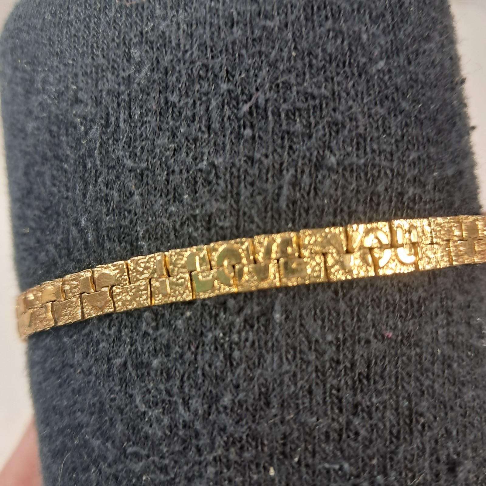 I Love You Bracelet Gold tone Hearts Nugget Style womens girls reversibl... - $25.00