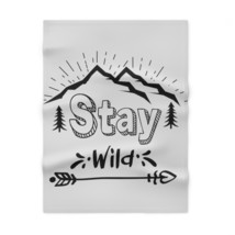Personalized &quot;Stay Wild&quot; Fleece Baby Blanket: Soft and Snuggly for Little Advent - £27.38 GBP