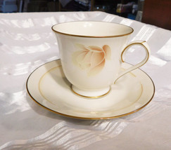 Noritake Teacup and Saucer in Devotion - £7.79 GBP