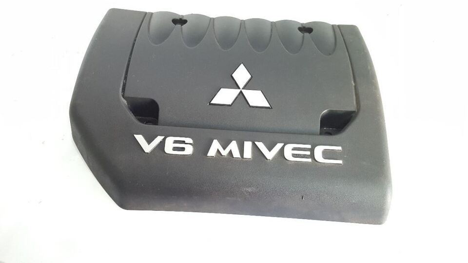 Engine Cover 3.0 OEM 2009 Mitsubishi Outlander 90 Day Warranty! Fast Shi... - $19.79