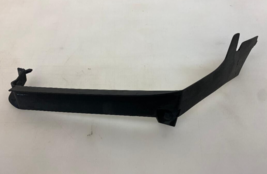 99-06 Chevy Silverado Bumper Filler P/N 15035437 Left Oem Gm Part TAHOE/SUBURBAN - £7.31 GBP