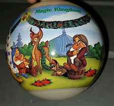 Vtg 1994 Disney Park Magic Kingdom Snow White 7 Dwarfs Christmas Glass O... - $8.75