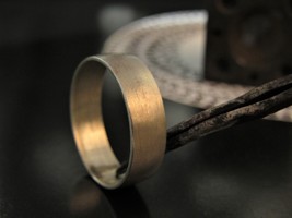 Wedding ring. 14k white gold Wedding ring for men/women. Wedding band with delic - £356.81 GBP
